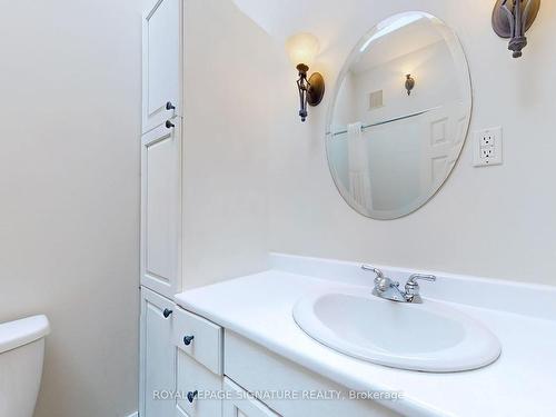 387 Old Orchard Grve, Toronto, ON - Indoor Photo Showing Bathroom