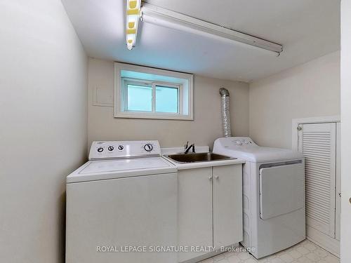 387 Old Orchard Grve, Toronto, ON - Indoor Photo Showing Laundry Room