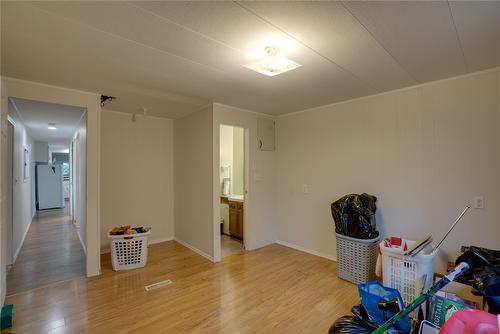 2544 Willow Park Road, Vernon, BC - Indoor Photo Showing Other Room