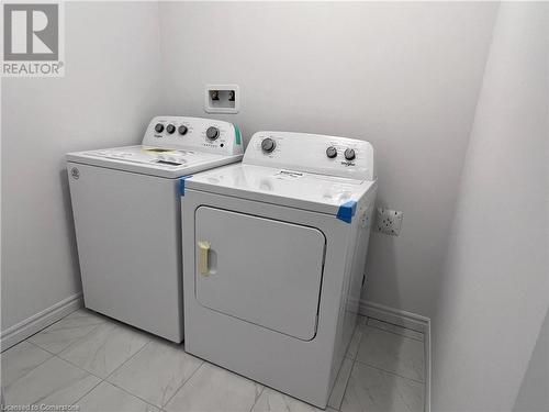 61 Soho Street Unit# 93, Stoney Creek, ON - Indoor Photo Showing Laundry Room