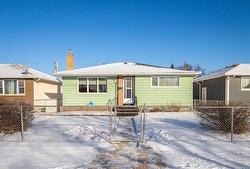 1689 Selkirk Avenue  Winnipeg, MB R2X 0E7