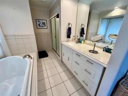 471 Princeton-Summerland Road, Princeton, BC - Indoor Photo Showing Bathroom