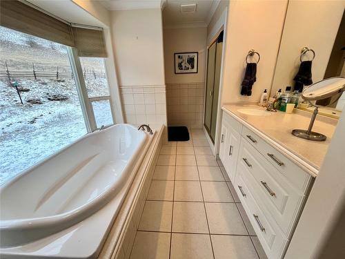 471 Princeton-Summerland Road, Princeton, BC - Indoor Photo Showing Bathroom