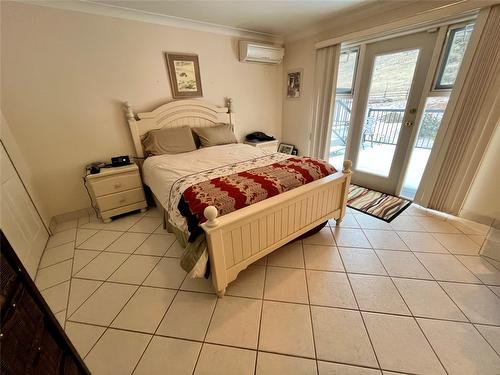 471 Princeton-Summerland Road, Princeton, BC - Indoor Photo Showing Bedroom