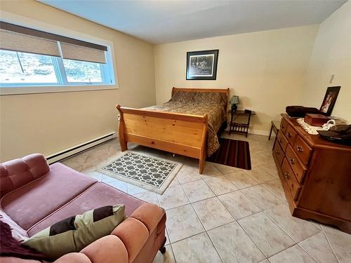 471 Princeton-Summerland Road, Princeton, BC - Indoor Photo Showing Bedroom