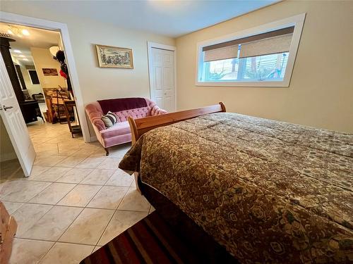 471 Princeton-Summerland Road, Princeton, BC - Indoor Photo Showing Bedroom