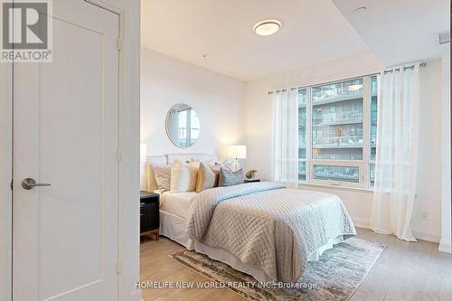 401 - 110 Marine Parade Drive, Toronto, ON - Indoor Photo Showing Bedroom