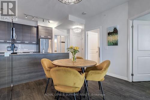 1710 - 75 Eglinton Avenue W, Mississauga, ON - Indoor Photo Showing Dining Room