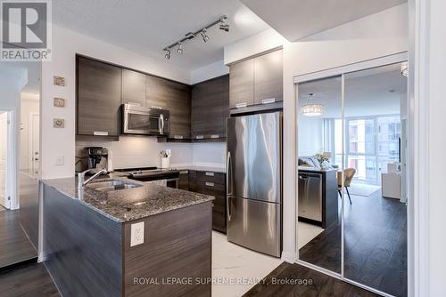 1710 - 75 Eglinton Avenue W, Mississauga, ON - Indoor Photo Showing Kitchen With Double Sink With Upgraded Kitchen