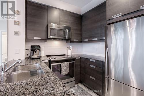 1710 - 75 Eglinton Avenue W, Mississauga, ON - Indoor Photo Showing Kitchen With Double Sink With Upgraded Kitchen