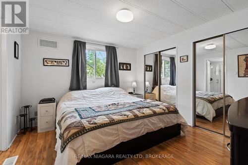 150 - 3033 Townline Road, Fort Erie, ON - Indoor Photo Showing Bedroom