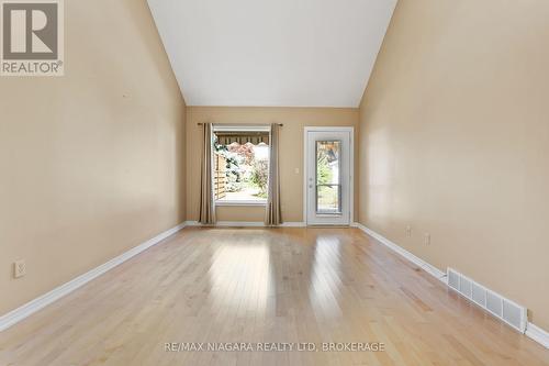 321 Elgin Street, Port Colborne, ON - Indoor Photo Showing Other Room