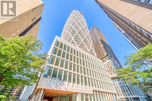 2415 - 230 Simcoe Street, Toronto, ON - Outdoor