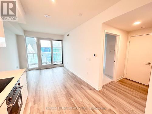 2415 - 230 Simcoe Street, Toronto, ON - Indoor Photo Showing Other Room