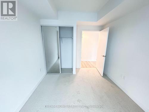 2415 - 230 Simcoe Street, Toronto, ON - Indoor Photo Showing Other Room