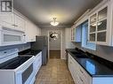 392 Terry Drive, Newmarket, ON  - Indoor Photo Showing Kitchen With Double Sink 