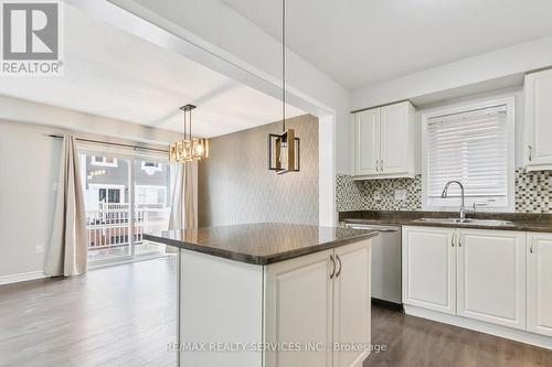 8 Toledo Lane, Brampton, ON - Indoor Photo Showing Kitchen