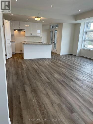 44 - 25 Fieldridge Crescent, Brampton, ON - Indoor Photo Showing Kitchen