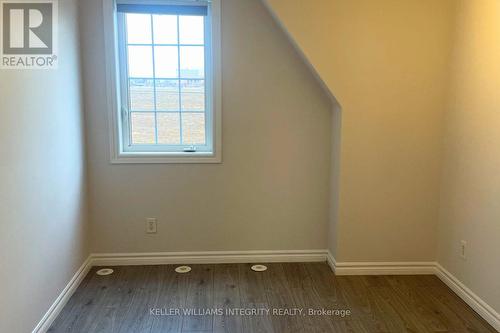 1736 Maple Grove Road, Ottawa, ON - Indoor Photo Showing Other Room