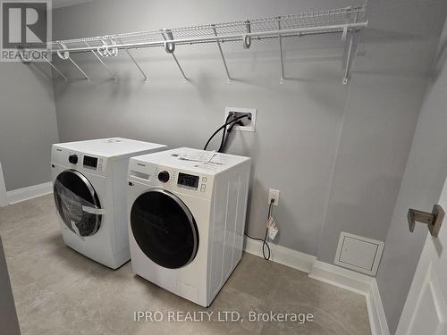 2 - 31 Wildhorse Lane, Brampton, ON - Indoor Photo Showing Laundry Room