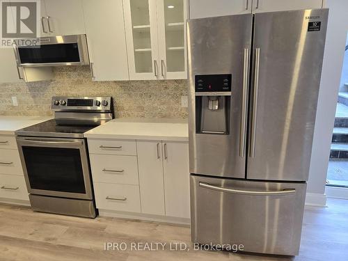 2 - 31 Wildhorse Lane, Brampton, ON - Indoor Photo Showing Kitchen