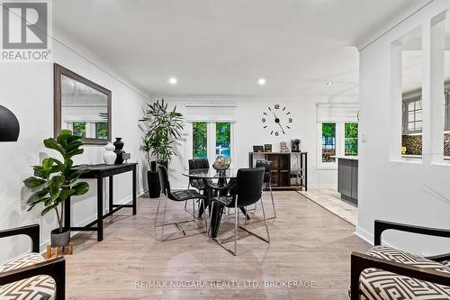 7180 Woodington Road, Niagara Falls, ON - Indoor Photo Showing Dining Room