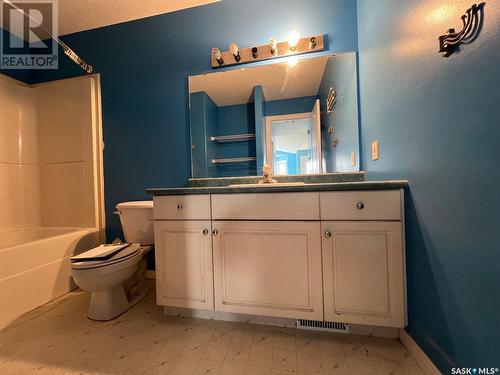 3139 Truesdale Drive E, Regina, SK - Indoor Photo Showing Bathroom