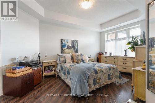 225 - 8111 Forest Glen Drive, Niagara Falls (Mt. Carmel), ON - Indoor Photo Showing Bedroom