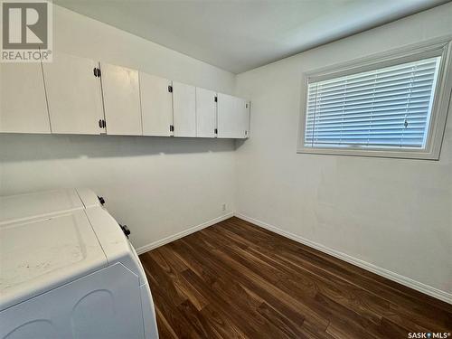 212 Taylor Avenue, Springside, SK - Indoor Photo Showing Laundry Room