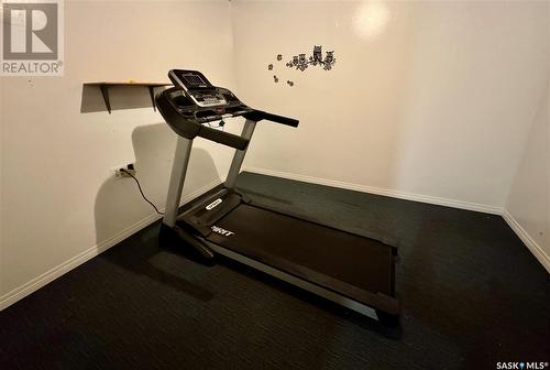 212 Taylor Avenue, Springside, SK - Indoor Photo Showing Gym Room