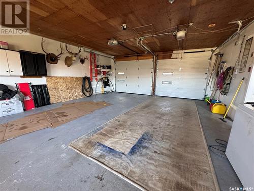 212 Taylor Avenue, Springside, SK - Indoor Photo Showing Garage