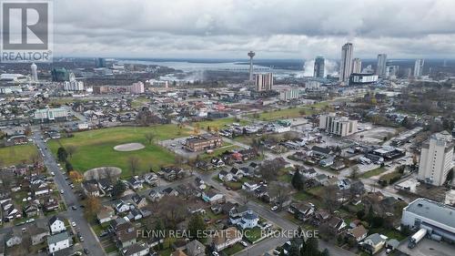 5709 Temperance Avenue, Niagara Falls (215 - Hospital), ON - Outdoor With View