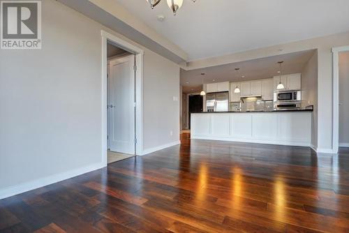 308 9373 Hemlock, Richmond, BC - Indoor Photo Showing Kitchen