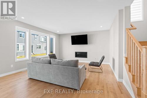 440 Appalachian Circle, Ottawa, ON - Indoor Photo Showing Living Room With Fireplace