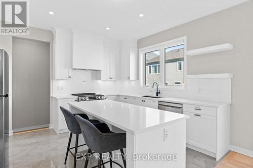 440 Appalachian Circle, Ottawa, ON - Indoor Photo Showing Kitchen With Upgraded Kitchen