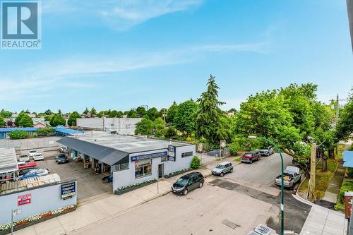 305 8888 Osler Street, Vancouver, BC - Outdoor