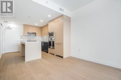 305 8888 Osler Street, Vancouver, BC - Indoor Photo Showing Kitchen