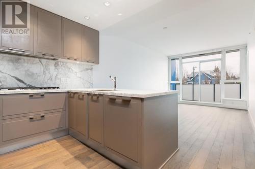 206 2118 W 15Th Avenue, Vancouver, BC - Indoor Photo Showing Kitchen