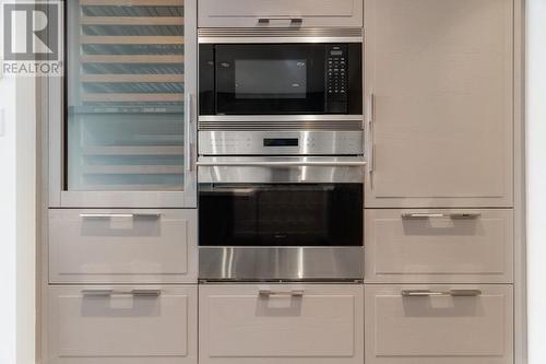 206 2118 W 15Th Avenue, Vancouver, BC - Indoor Photo Showing Kitchen