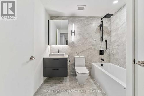 512 - 10 James Street, Ottawa, ON - Indoor Photo Showing Bathroom