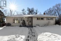 157 Riddell CRESCENT  Regina, SK S4S 5T3