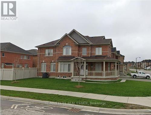 114 Walter English Drive, East Gwillimbury, ON - Outdoor With Deck Patio Veranda With Facade