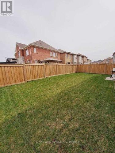 114 Walter English Drive, East Gwillimbury, ON - Outdoor With Backyard