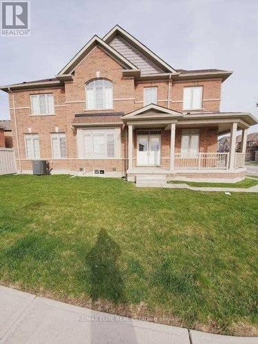 114 Walter English Drive, East Gwillimbury, ON - Outdoor With Deck Patio Veranda With Facade