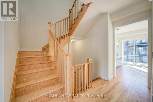 3046 Perkins Way, Oakville, ON - Indoor Photo Showing Other Room