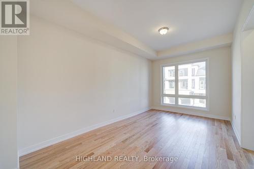 3046 Perkins Way, Oakville, ON - Indoor Photo Showing Other Room