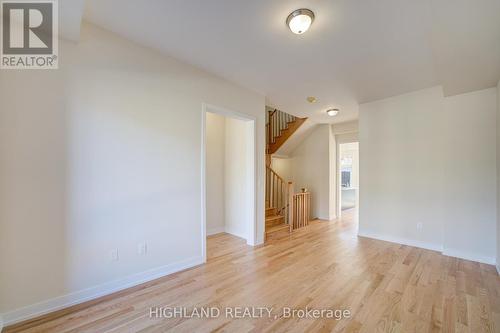 3046 Perkins Way, Oakville, ON - Indoor Photo Showing Other Room