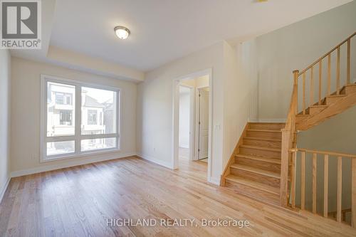 3046 Perkins Way, Oakville, ON - Indoor Photo Showing Other Room