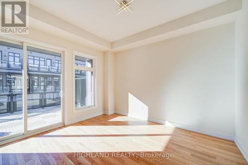 3046 Perkins Way, Oakville, ON - Indoor Photo Showing Other Room