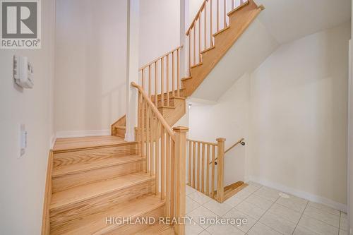 3046 Perkins Way, Oakville, ON - Indoor Photo Showing Other Room